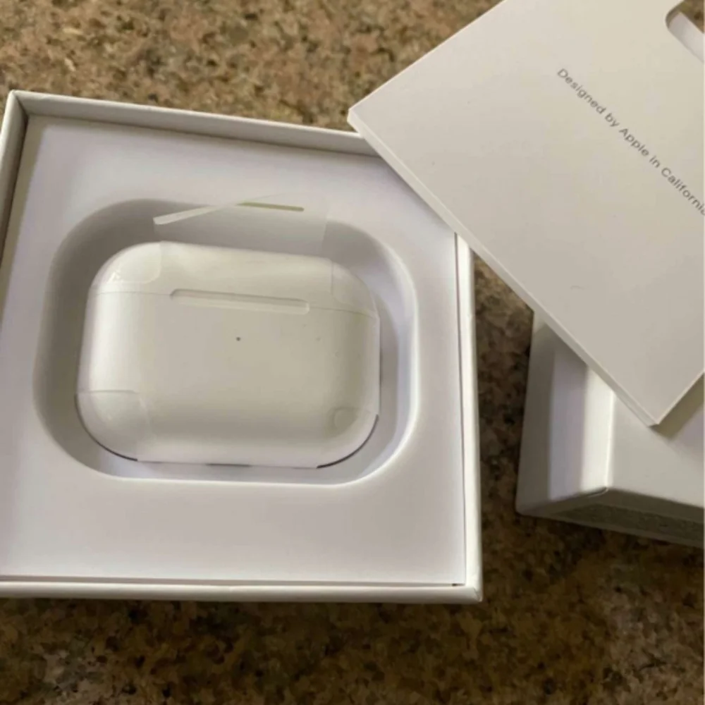 Apple pro 2nd generation air pods, magsafe wireless charging case